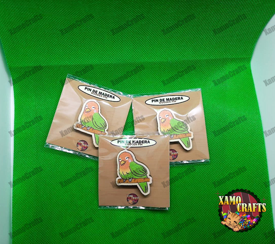 Pin de madera de Agapornis KOKORO Tienda-XamoCrafts