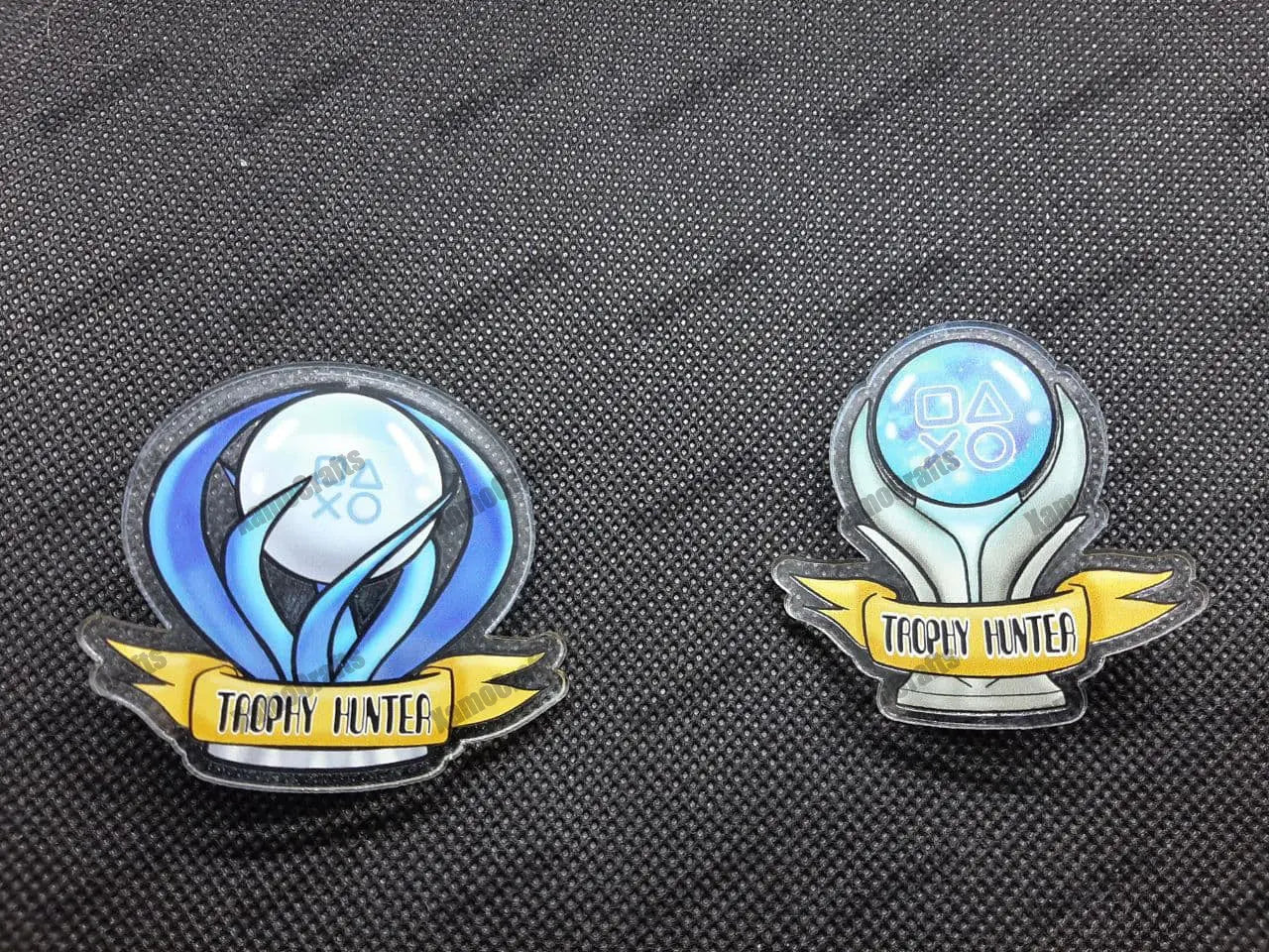 Pin Trofeos Platino "TROPHY HUNTER" - Pin de Metacrilato Tienda-XamoCrafts