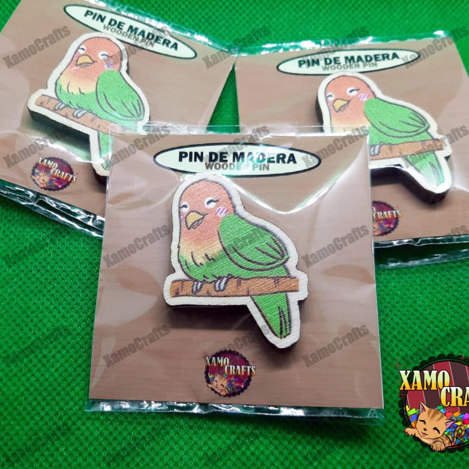 Pin de madera de Agapornis KOKORO Tienda-XamoCrafts